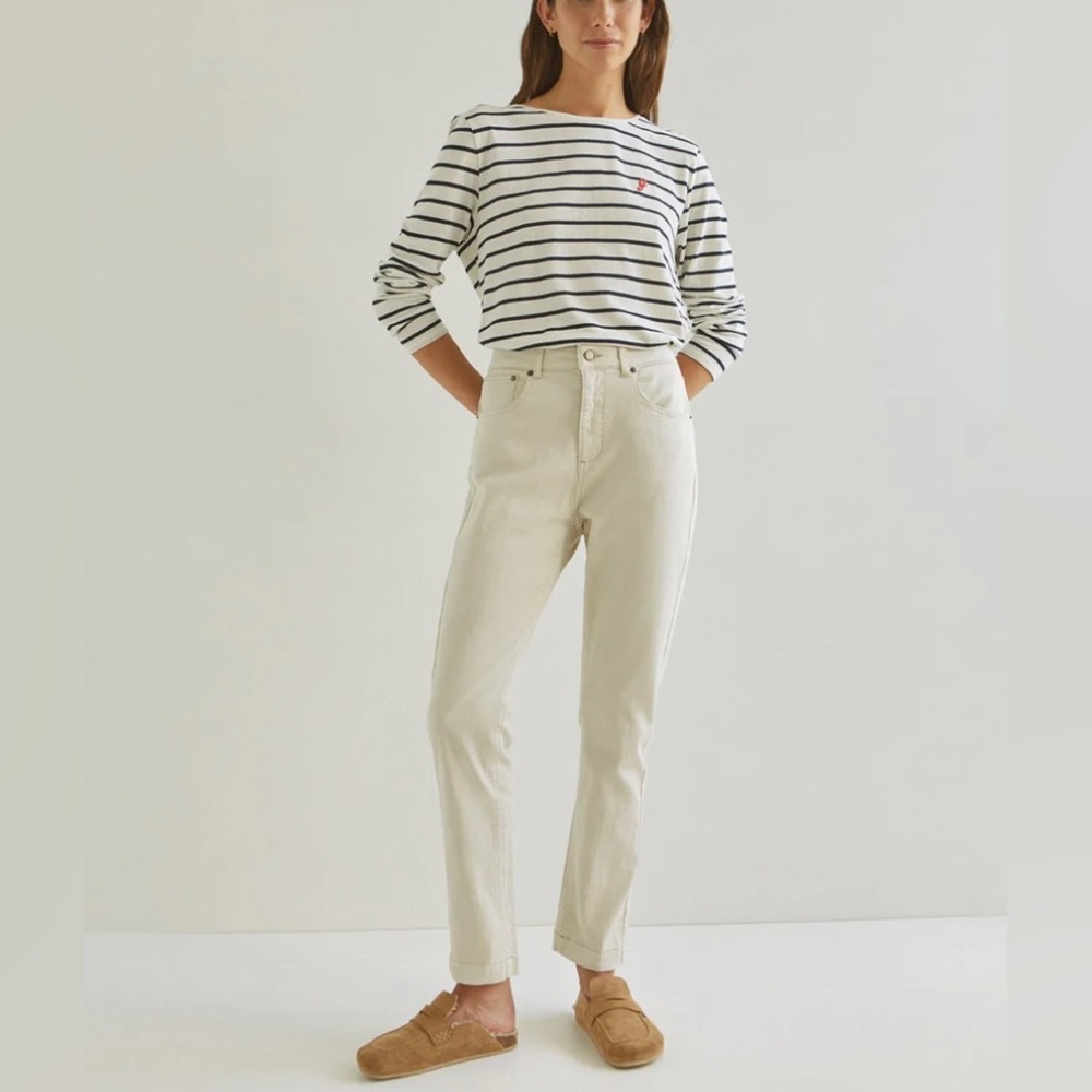 NWT* Yerse Barcelona jeans